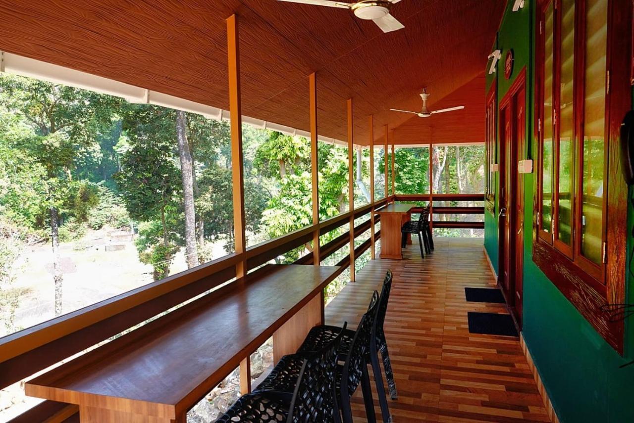 Hill Valley Farm House Nelliyampathy Buitenkant foto