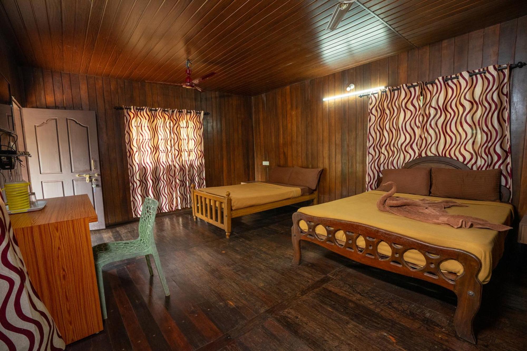 Hill Valley Farm House Nelliyampathy Buitenkant foto